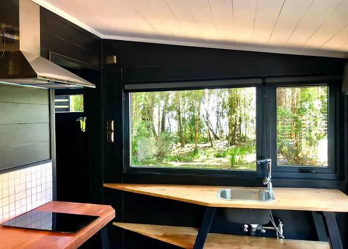 Calma Cabins