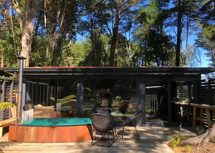 Calma Cabins